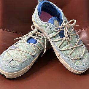 Nike Offline pack in Ocean. (Extra insoles included)